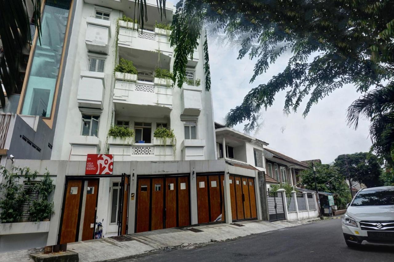 Oyo 90784 Adelia Syariah Jakarta