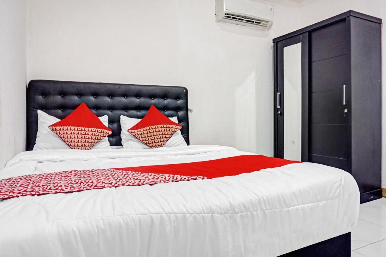 Oyo 90784 Adelia Syariah Hotel Jakarta